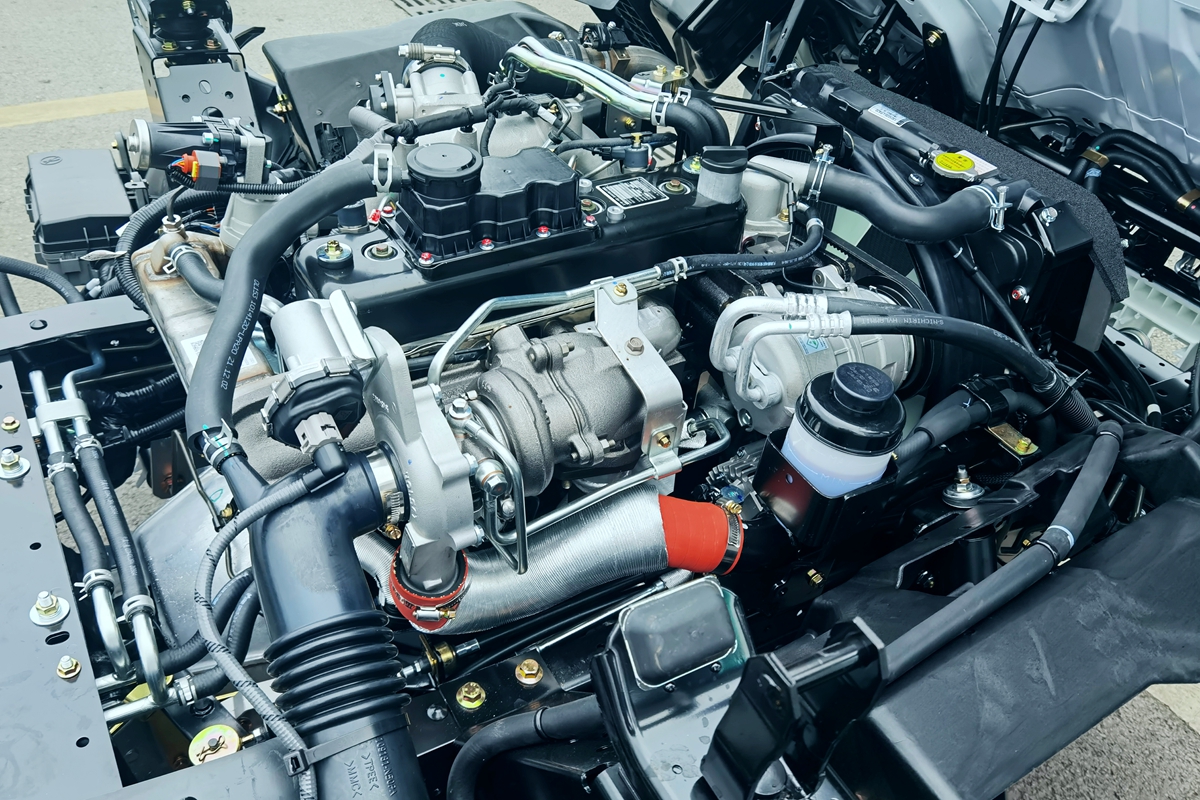 Exclusive use of Isuzu's latest 2.5L engine!Qingling Isuzu compliant ...