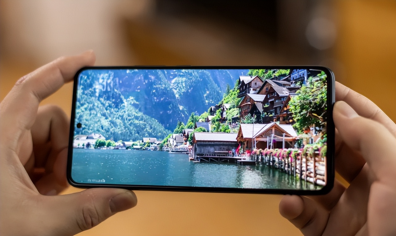 4 midrange flagship phones, you can use them for another 5 years