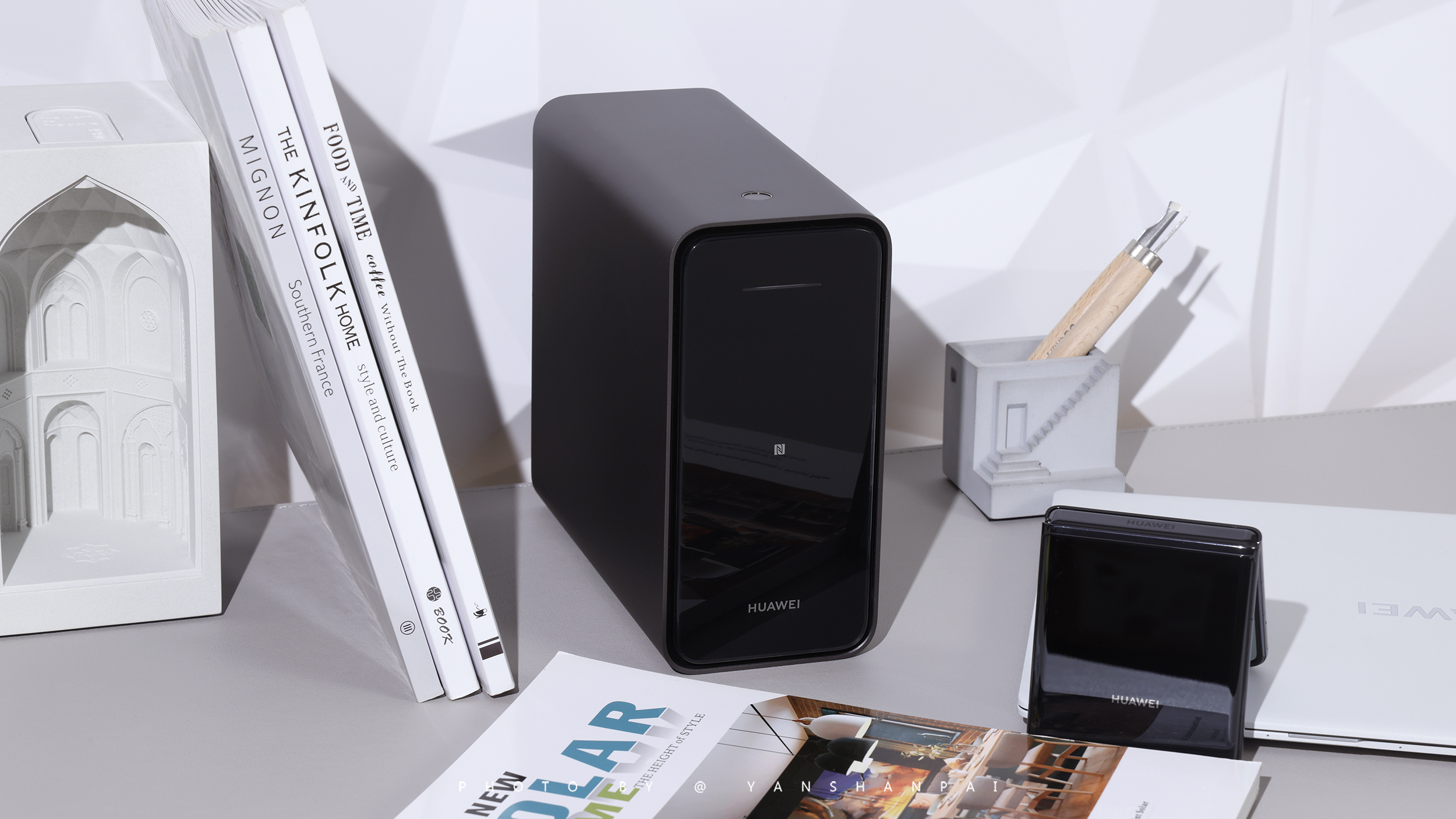 Huawei released the first Harmony home storage, a large-capacity smart ...