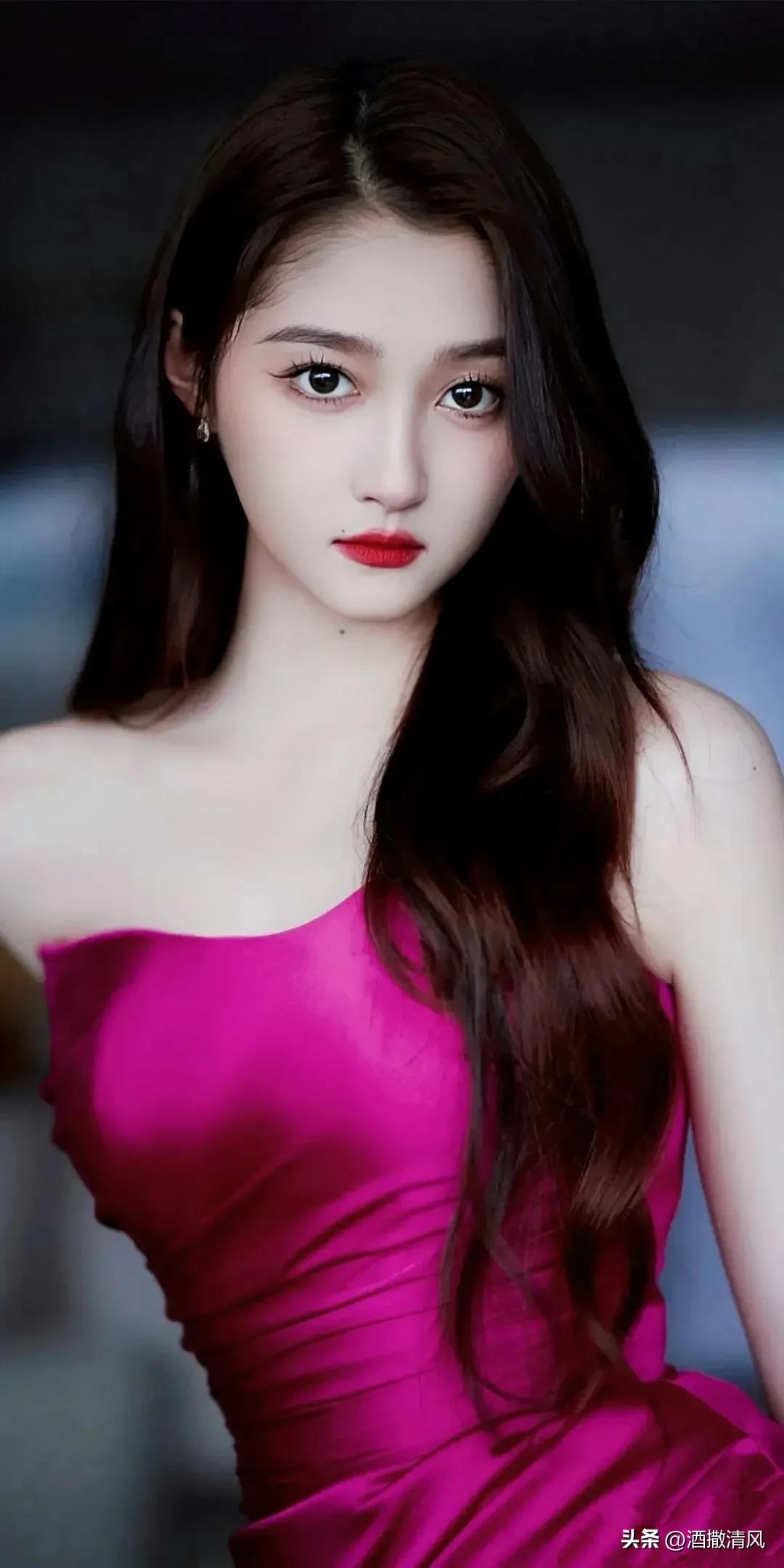 Guan Xiaotong - iNEWS