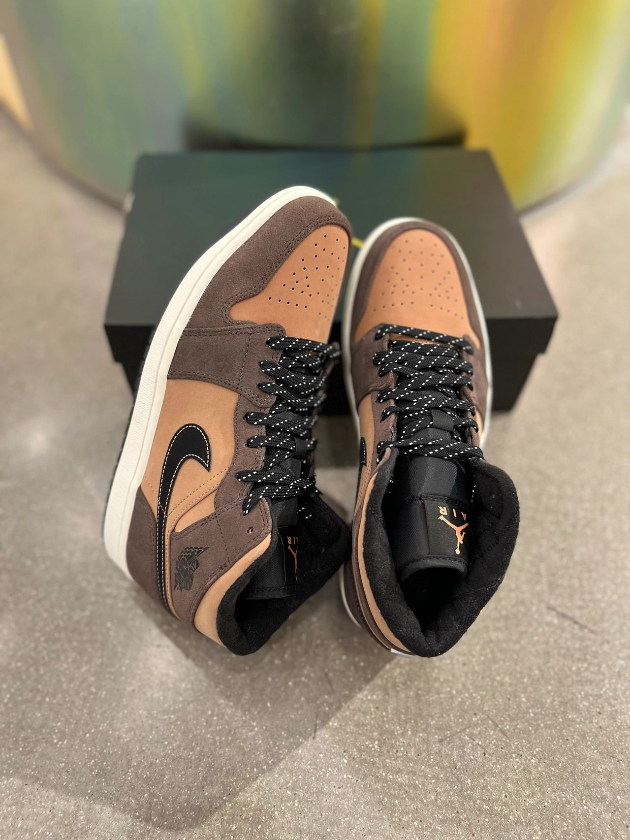 AJ1 barb replacement? AJ1 black brown best choice within 1000 yuan - iMedia