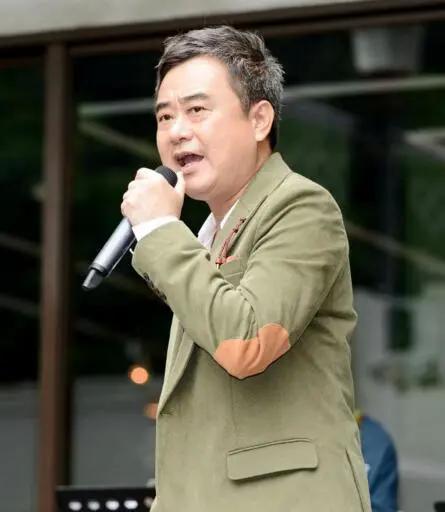 Singer Chen Sheng Admits To Sexually Harassing Her For The First Time