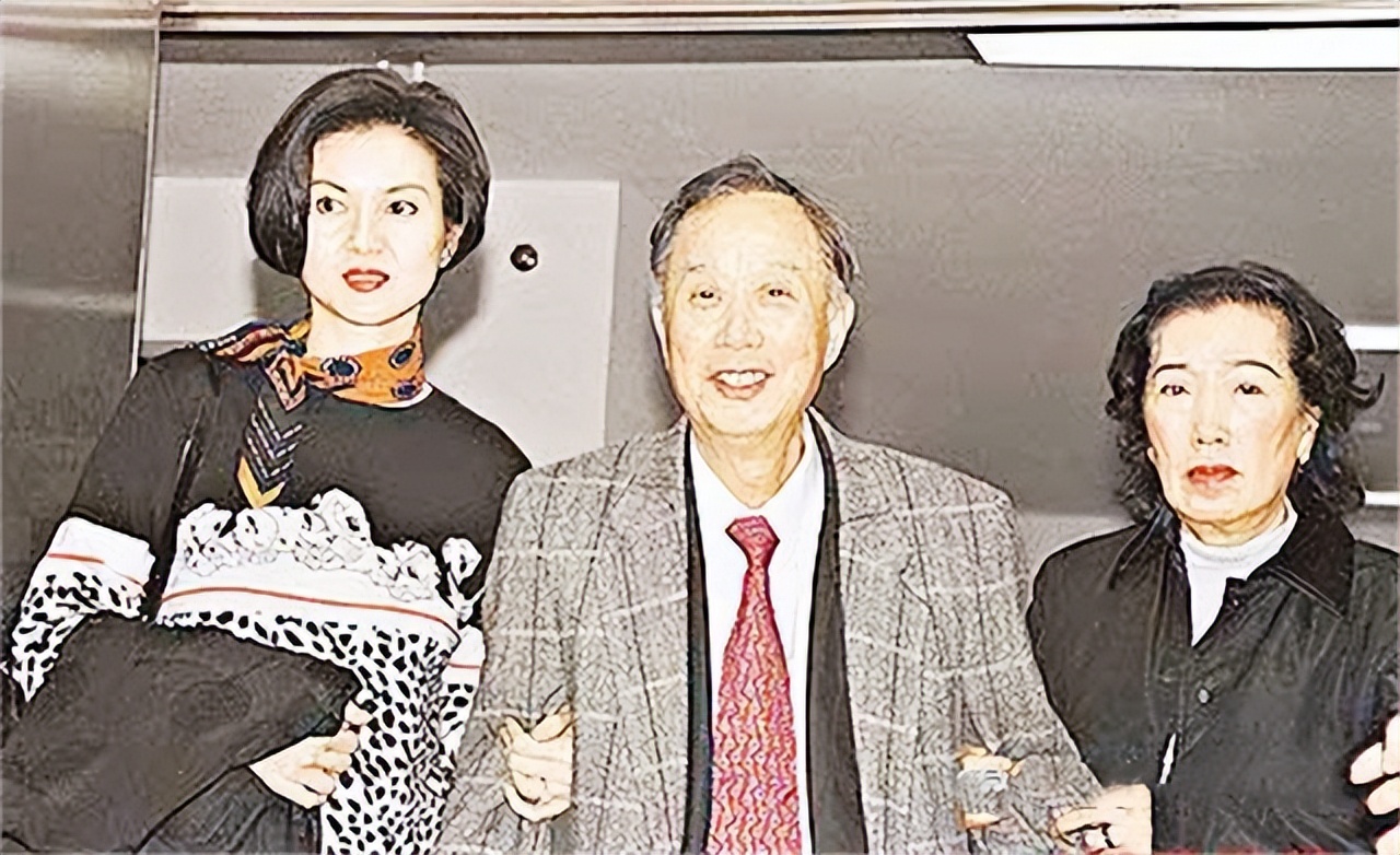 Lin Jianming: At the age of 76, he was in love with a 51-year-old ...