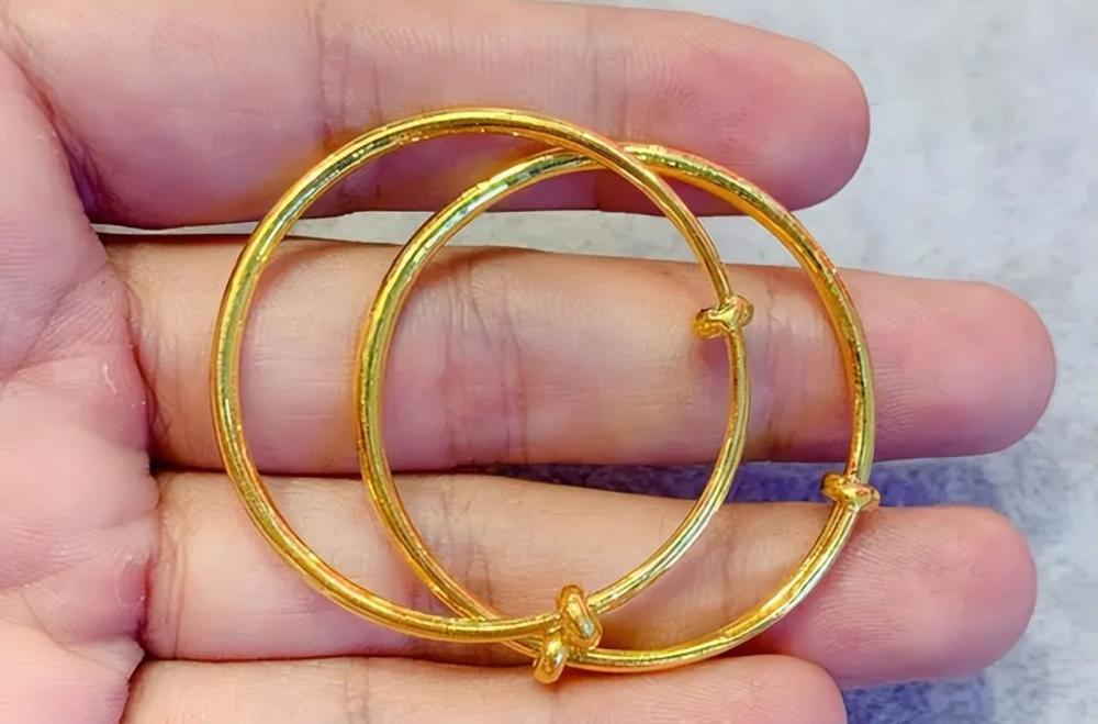 Is it really good for women to wear "gold bracelets" for a long time