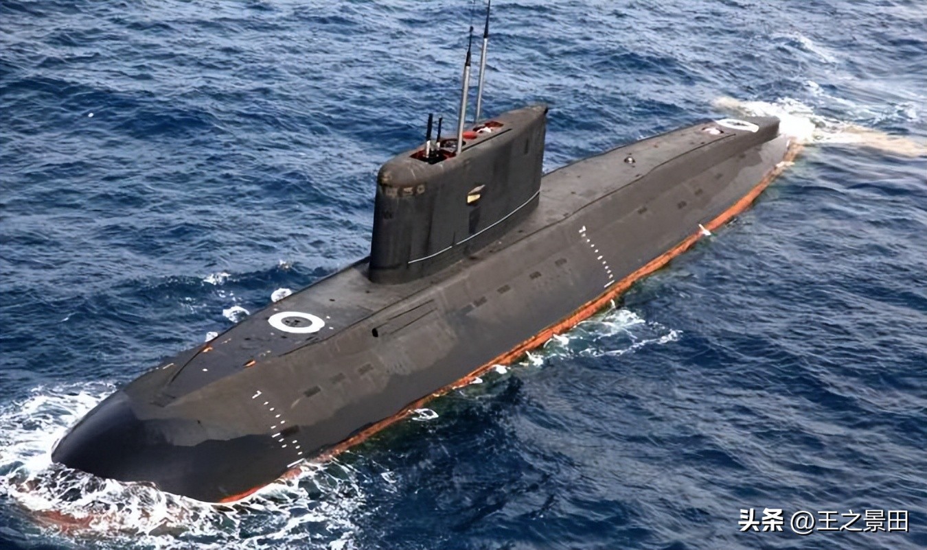 What factors determine the diving depth of military submarines iNEWS