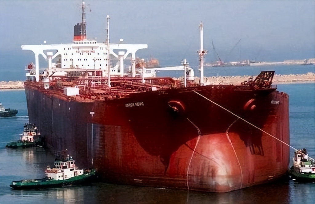 825,000 tons!The largest moving object man has ever built - iNEWS