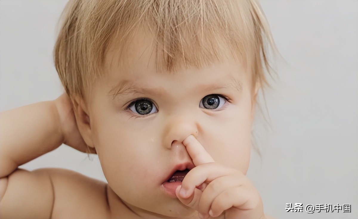 Quickly put down your nosepicking hand!Booger picking may increase