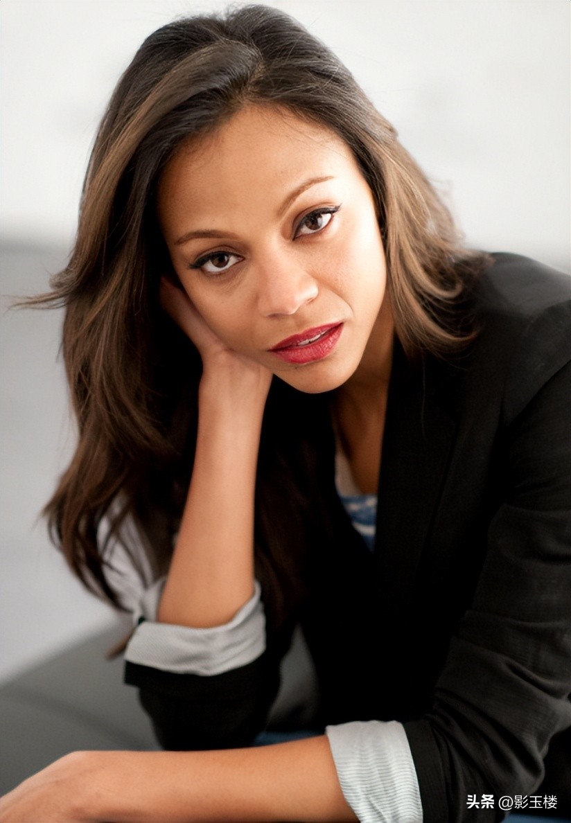 The Charm of Zoe Saldana: Unforgettable with Excellent Acting Skills