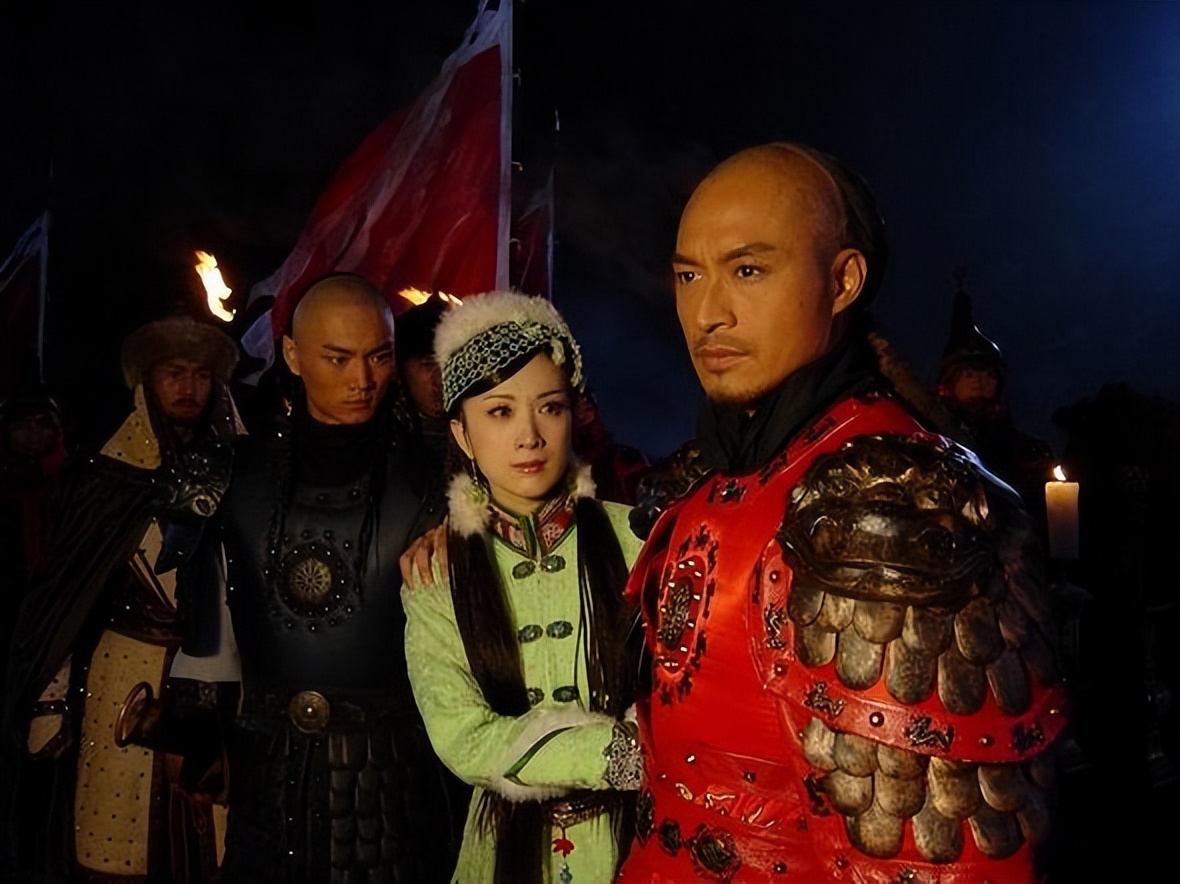 Li Chengliang flaunted 7 black moles on the soles of his feet, which is ...