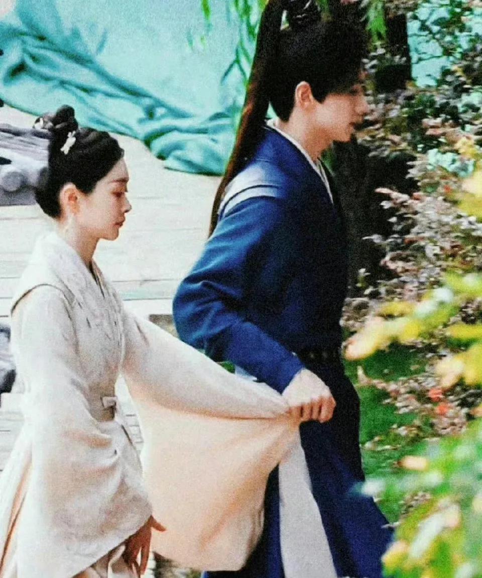 Is it true that Bai Jingting and Song Yi are in love, seeing their