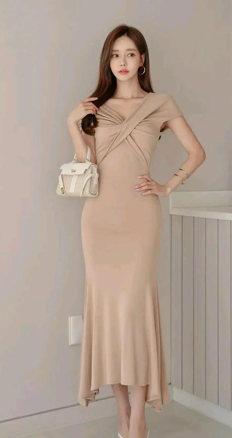 Sun Yunzhu, a slender lady, pleasing to the eye - iNEWS