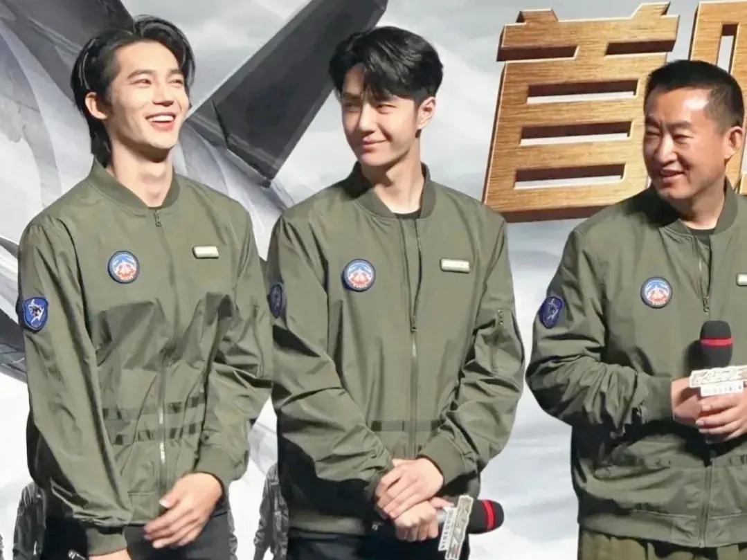 Wang Yibo and Li Qin take turns in "Road to Brightness". - iNEWS