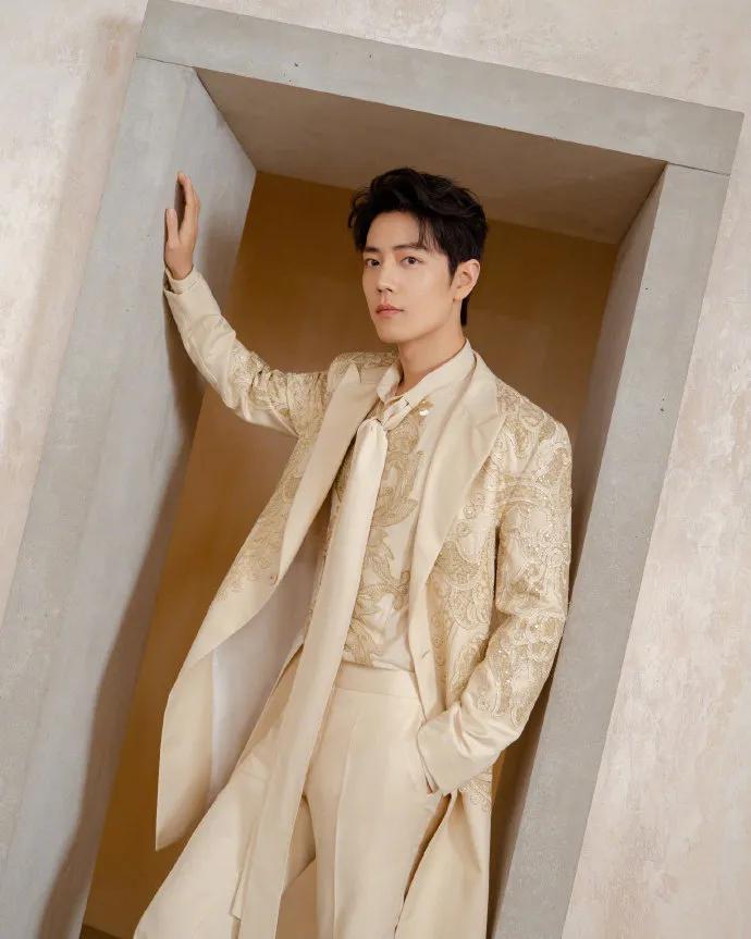 Xiao Zhan·Golden Embroidered Suit - iNEWS