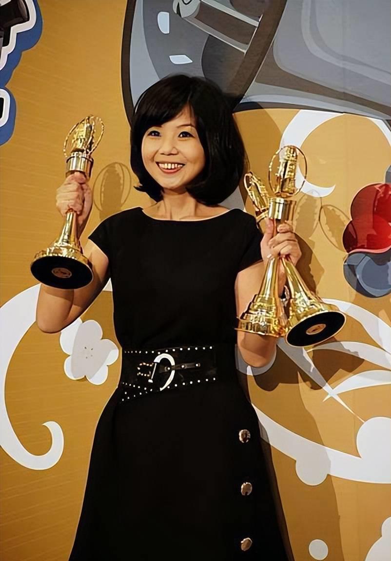 Director Chen Huiling died of cervical cancer. Before her death, she ...