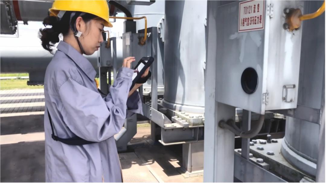 Robot + intelligent terminal, Lenovo Morningstar PDA inspection system realizes three