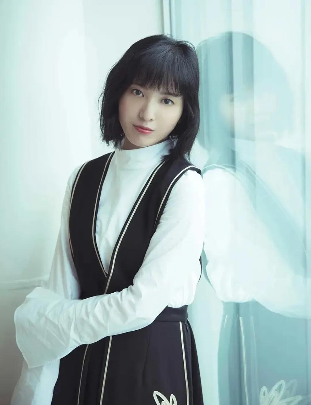 日本女星吉高由里子 资讯咖