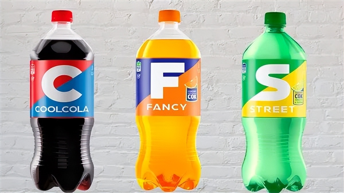 Made in Russia!Russian version of Coca-Cola series drinks available ...