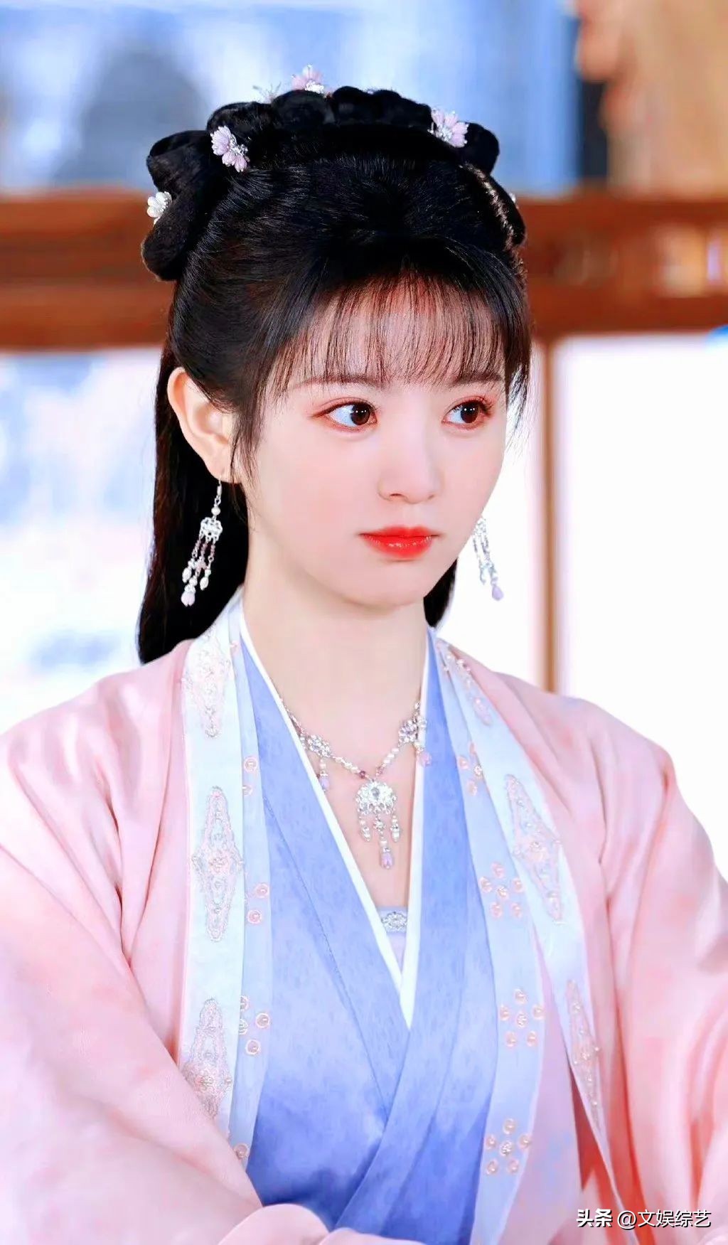 Tian Xiwei shows off the style of Hanfu in ancient costumes, her ...
