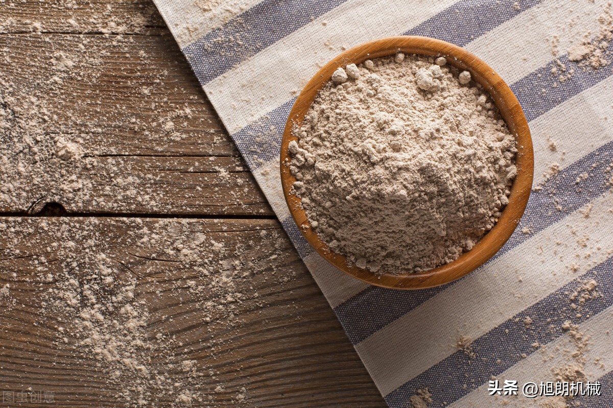 What is the difference between rye flour and black rice flour? iNEWS