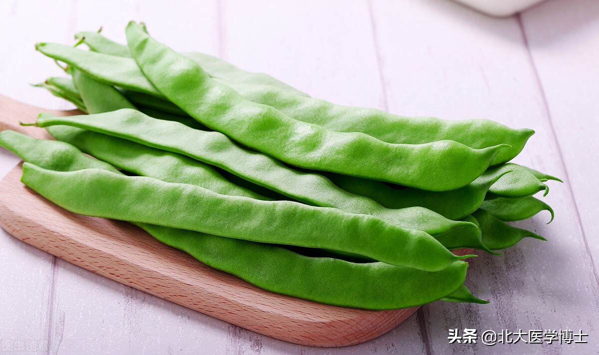 Lentils, seaweed, and asparagus are high in purines and can't be eaten