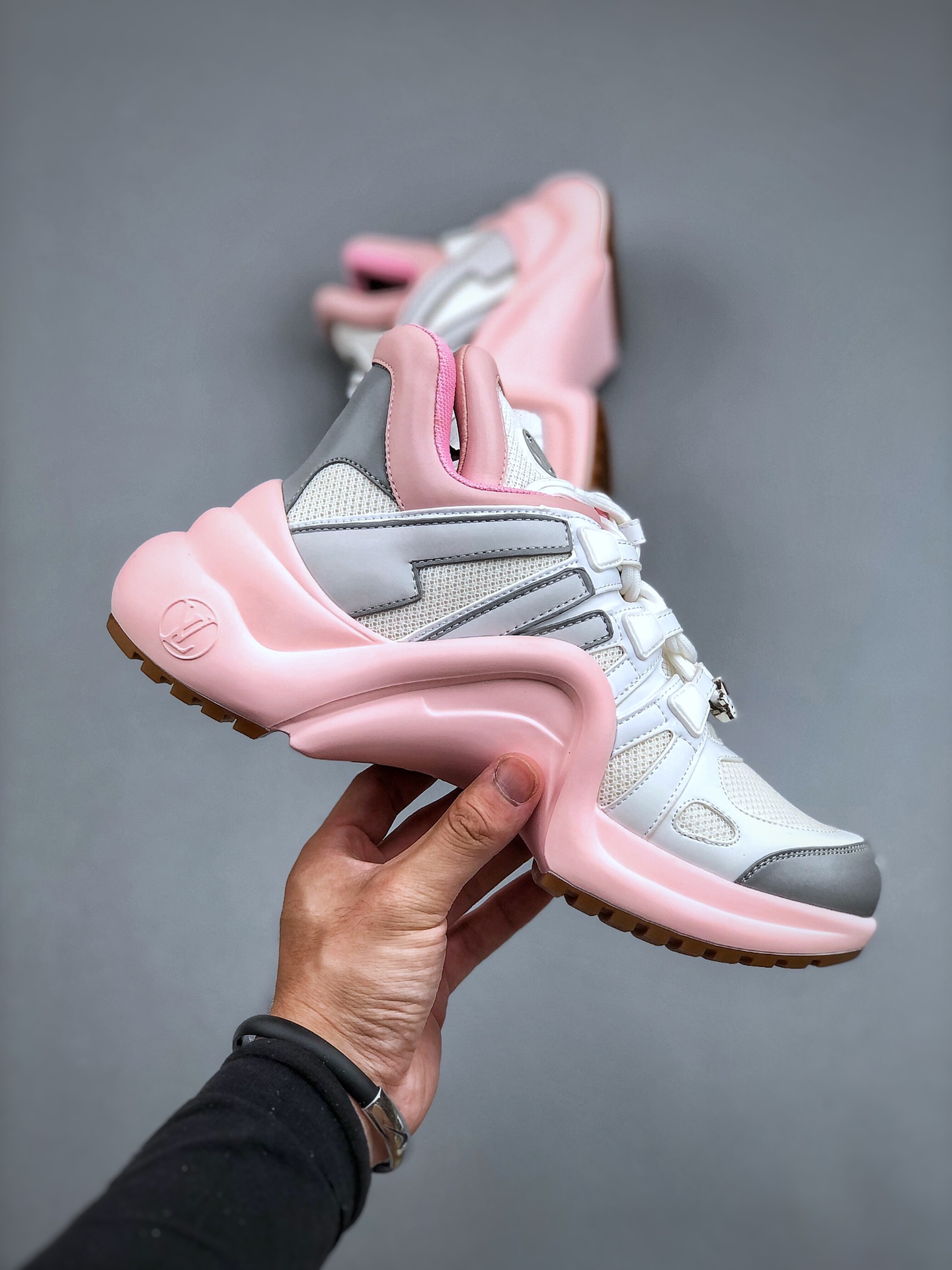 What brand of running shoes do you run in? iMedia