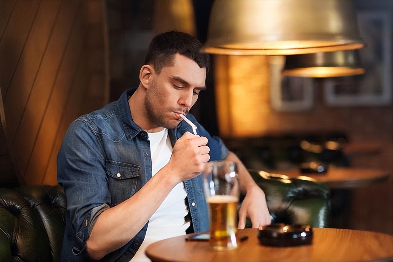 People who smoke regularly, try not to smoke during these three time