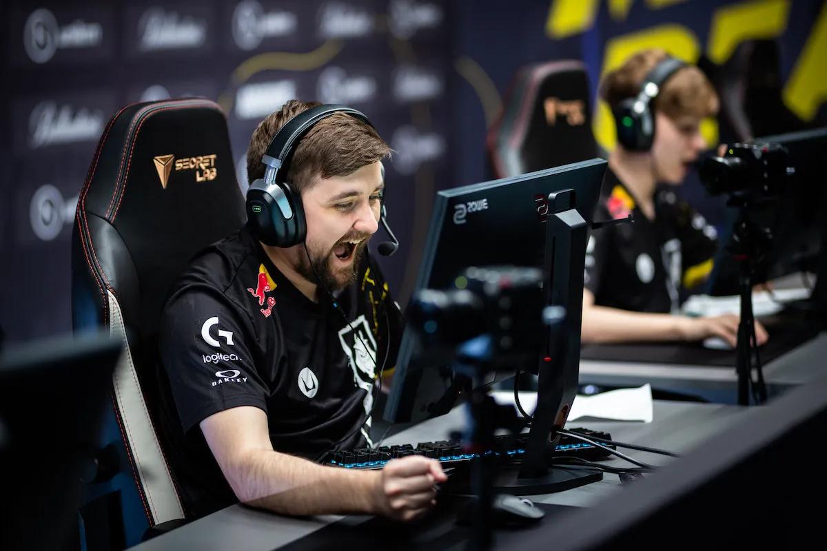 [CSGO] The world's No. 1 G2 upset and lost BO1. HooXi: It's hard bro ...