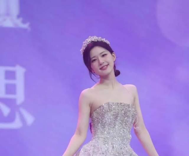 Shocking! Zhao Lusi's endorsement caused controversy. Was there a