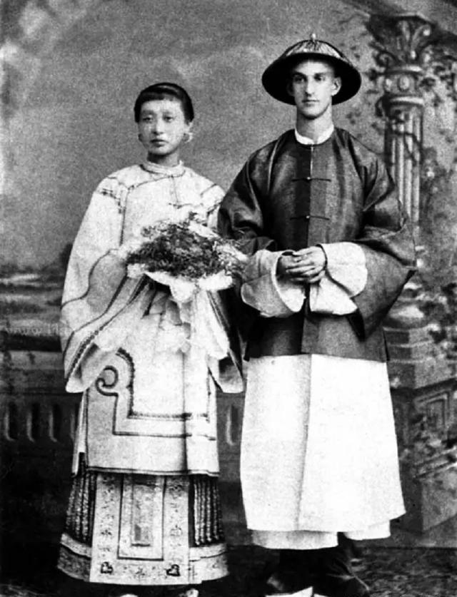 Real photos of the late Qing Dynasty, wives and concubines of rich