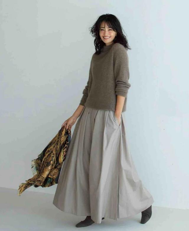 Older women, these 3 kinds of skirts are very suitable for spring