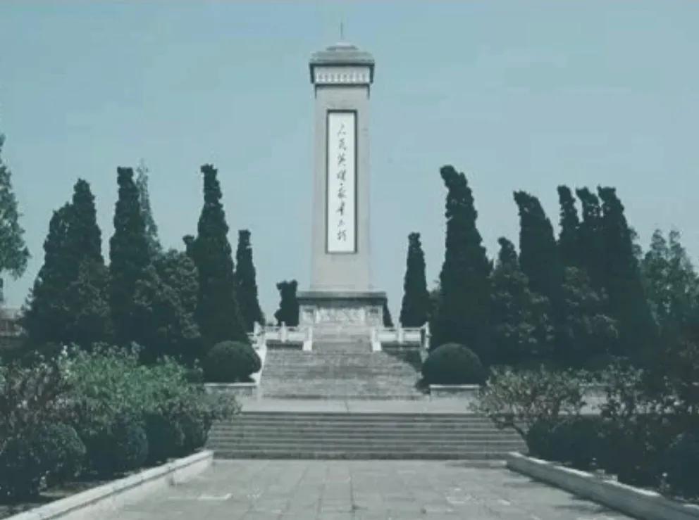 That year, that room, that person... Open the old photos of Dingyuan