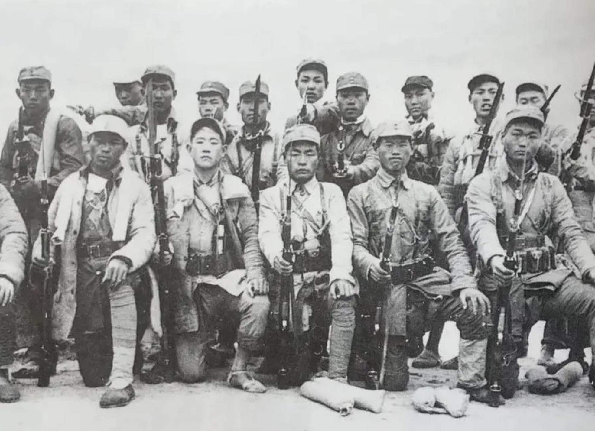 In 1982, after Zhang Aiping learned of Jiang Zemin's life experience, she was surprised and said