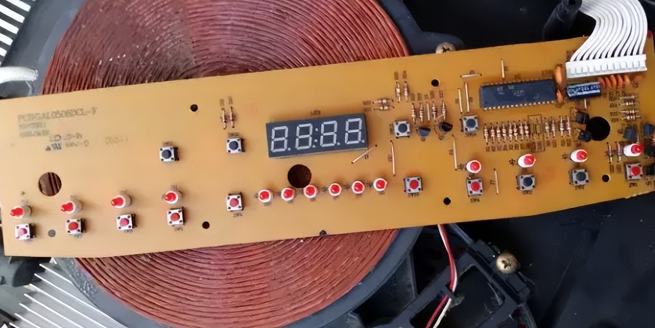 What is the difference between dozens and hundreds of induction cookers