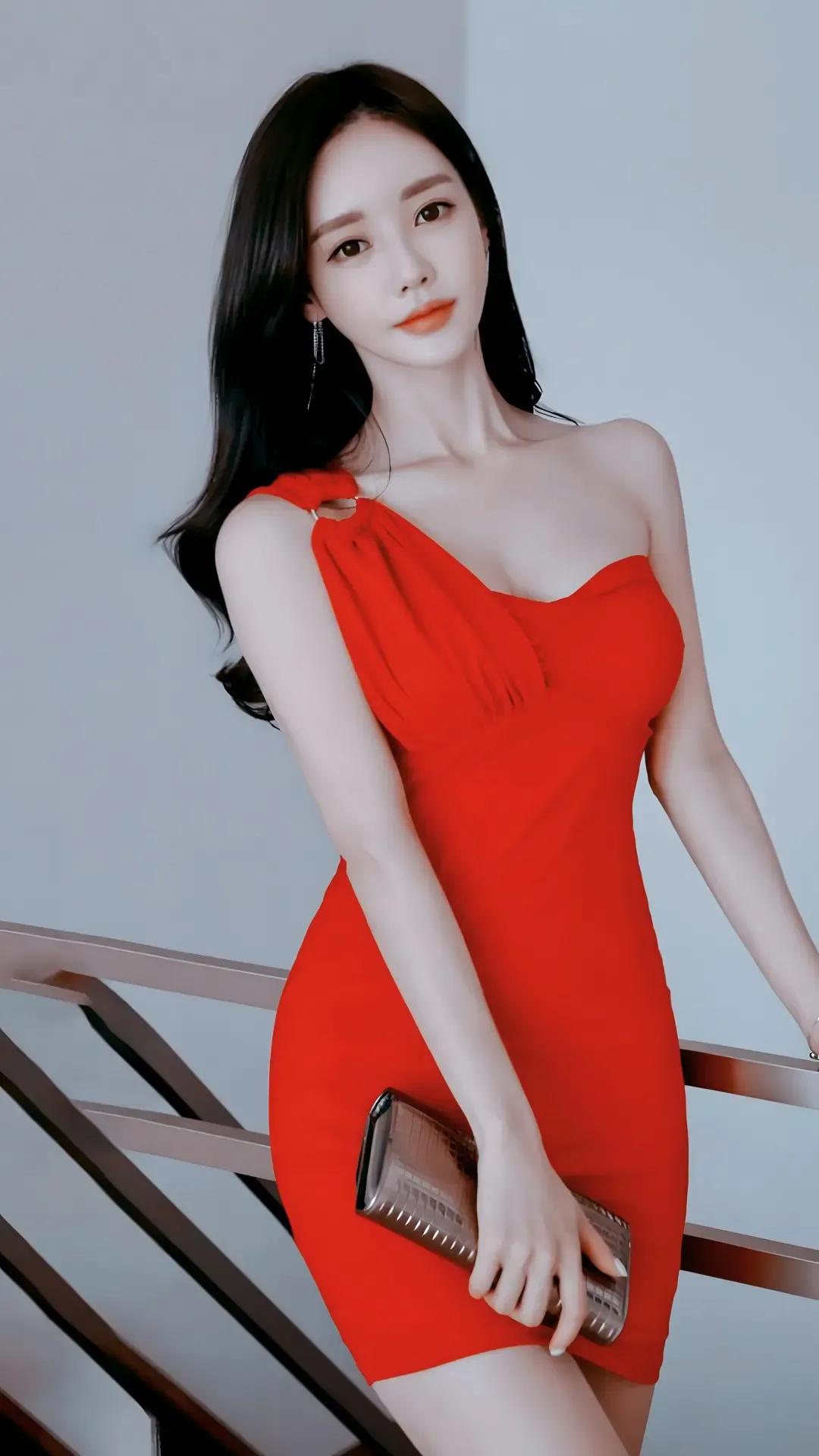 The most beautiful Sun Yunzhu: Happy new year - iNEWS