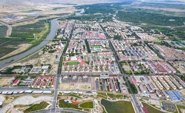 I just came back from Beitun City, Altay. It is hard to imagine that ...