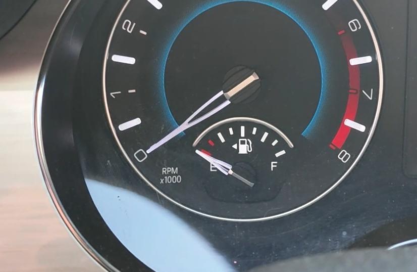 Precautions for car refueling, make you look more like an