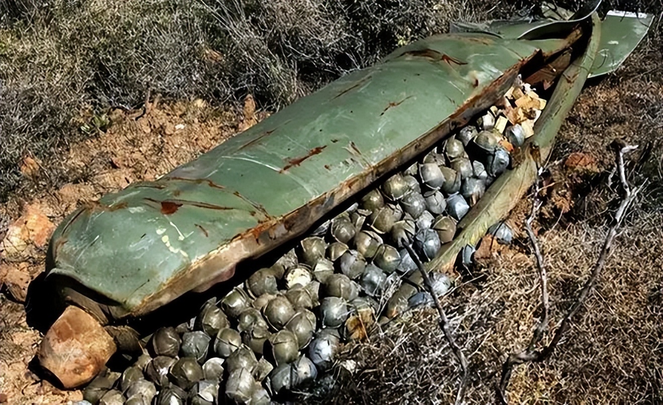 The United States puts cluster bombs on the Ukrainian battlefield ...