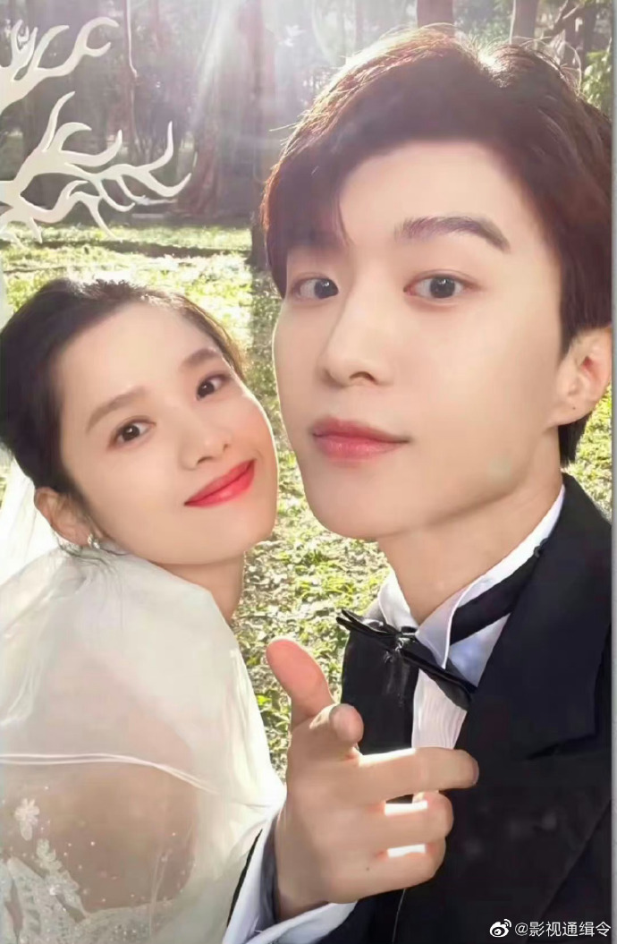 I really fell in love with Fan Chengcheng and Zhang Jingyi - iMedia