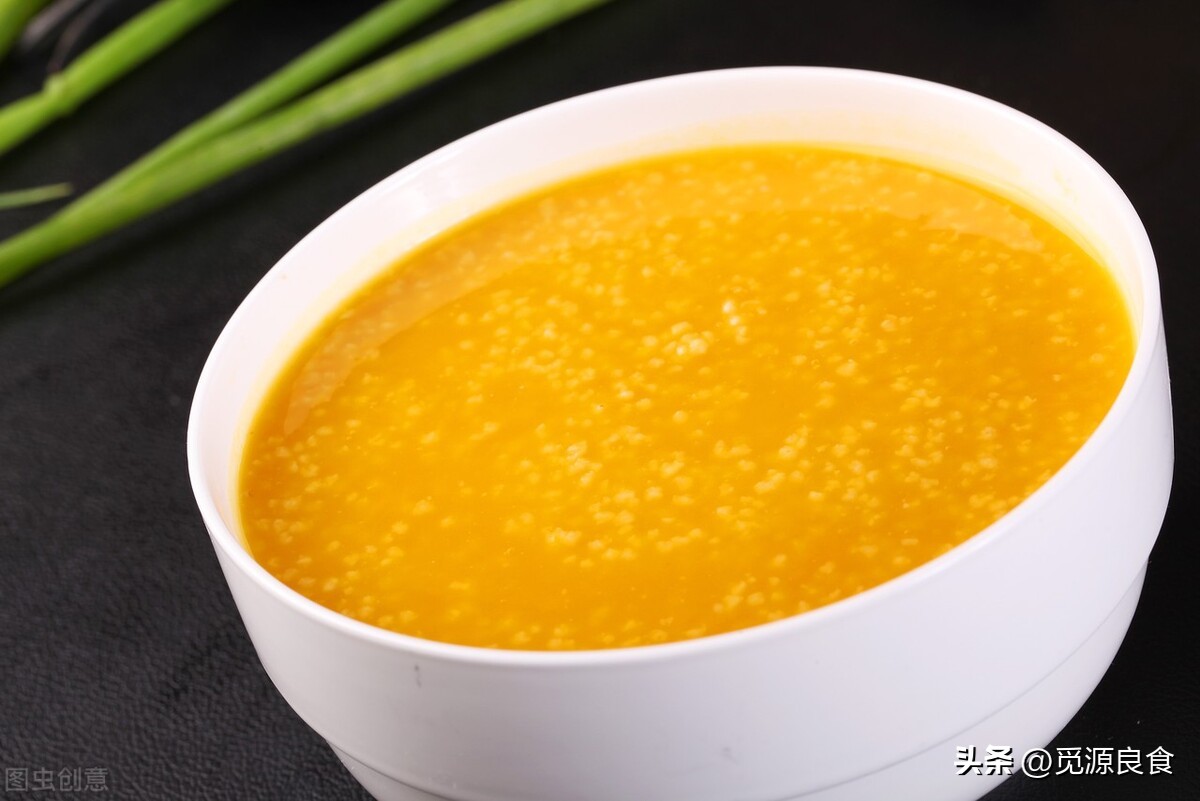 When boiling millet porridge, do you put cold water or hot water in the