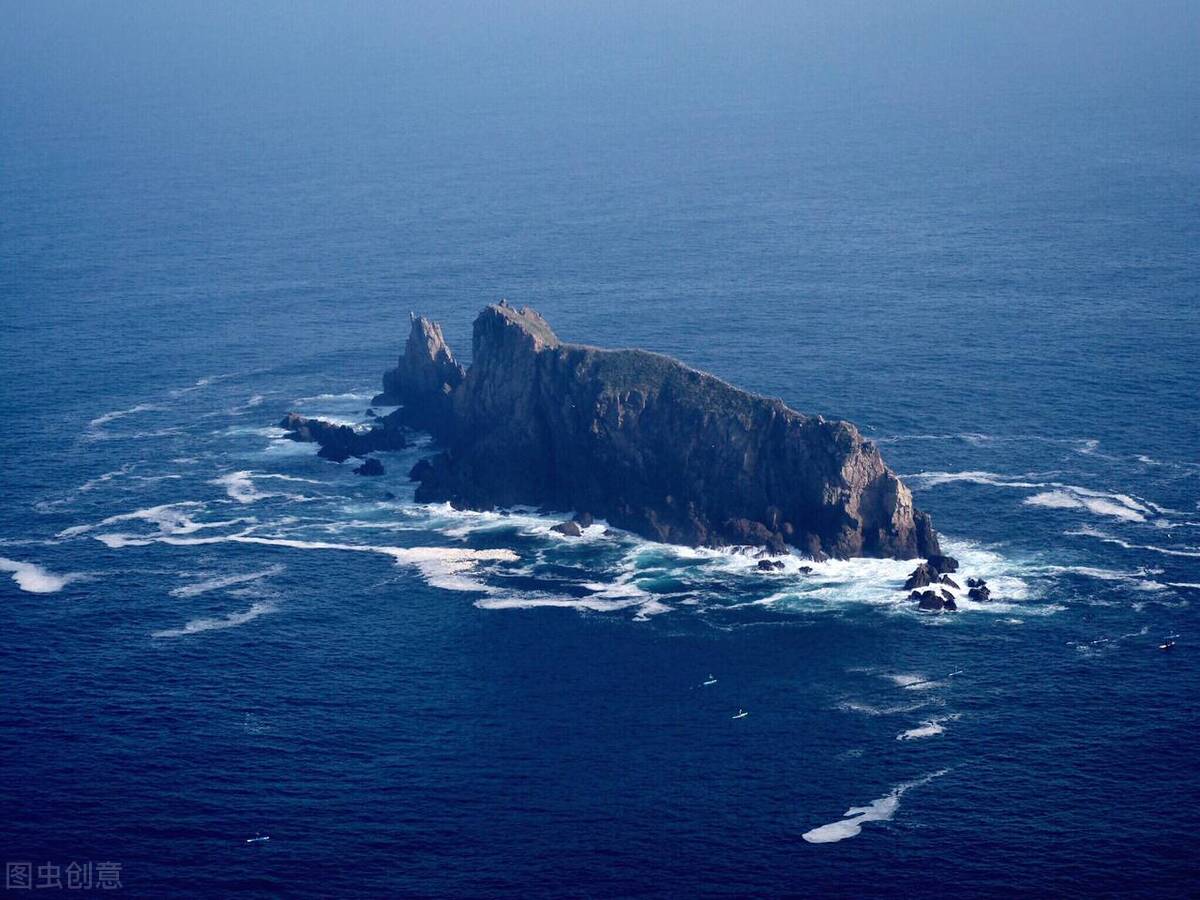 How crazy is Japan's occupation of islands, and islands that disappear