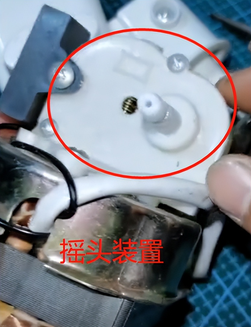 If the electric fan does not turn or rotates slowly, it is usually a problem in this place, and