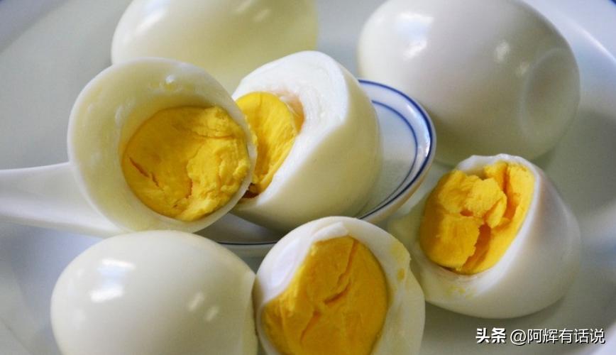 Many people eat eggs in the morning wrong, and often "make" these 5