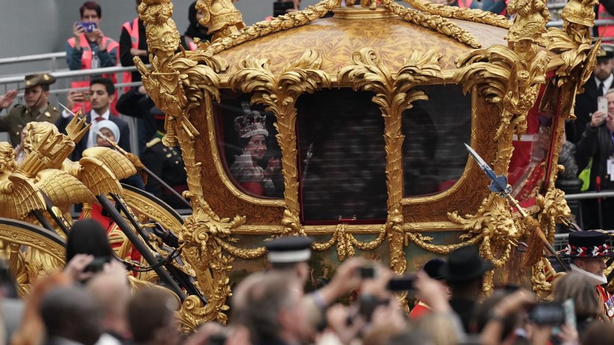 Commonwealth collapse imminent?The Queen's health is worrying, and the ...