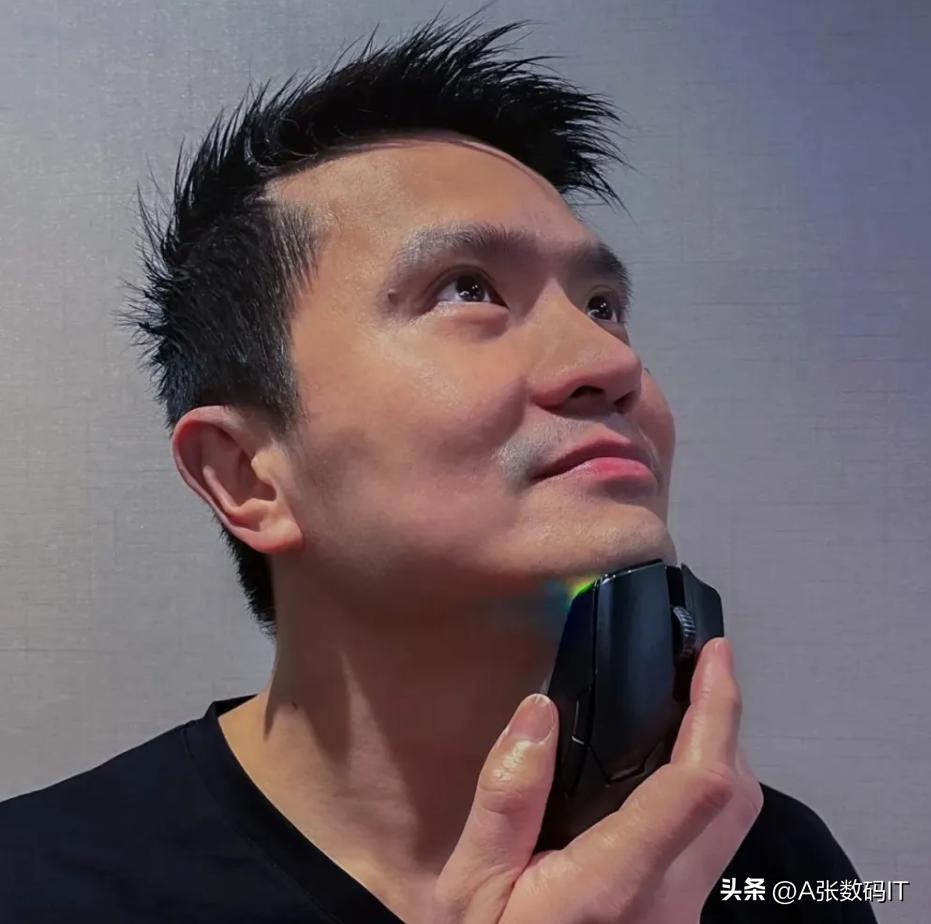 Razer launched the first gaming mouse that combines the function of an ...