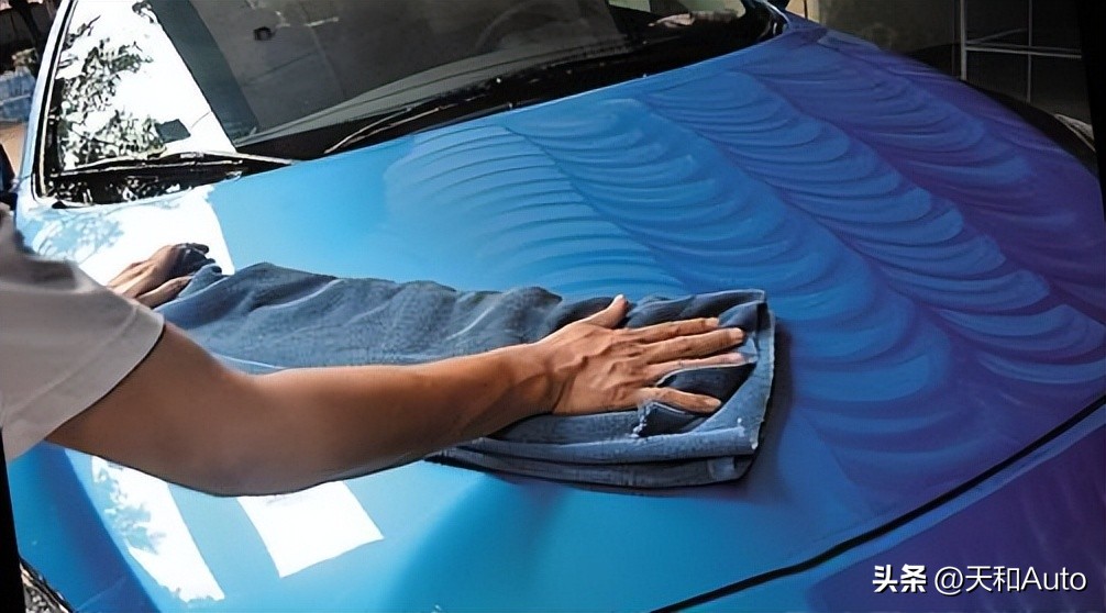 Interpretation of car polishing the concept of waxing polishing and