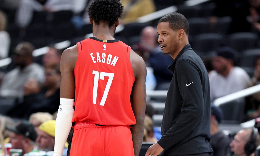 The Rockets' two teenagers were buried, the inside iron gate was 7