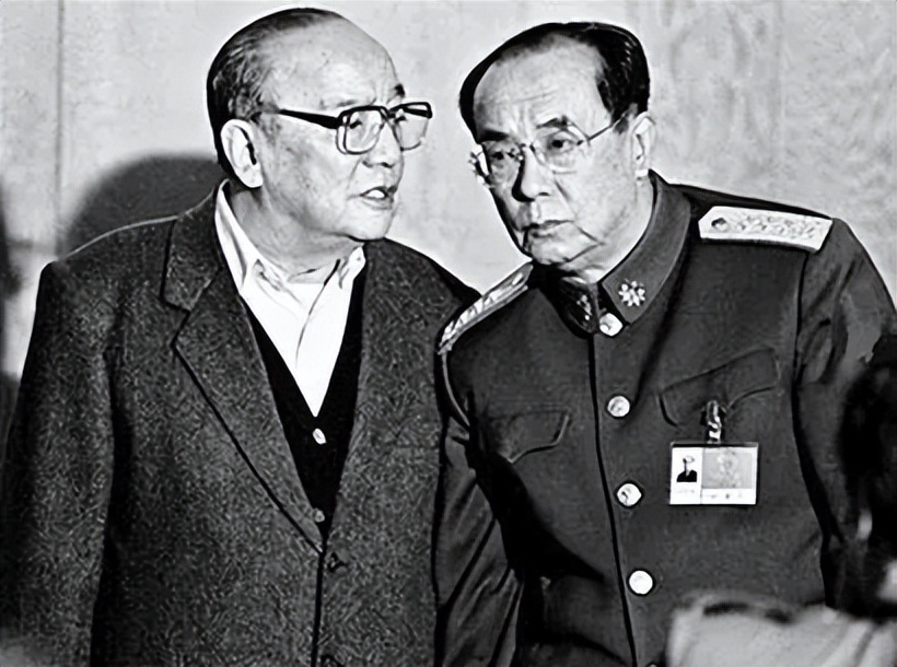 Yang Shangkun was critically ill when he was detained. The guards ...