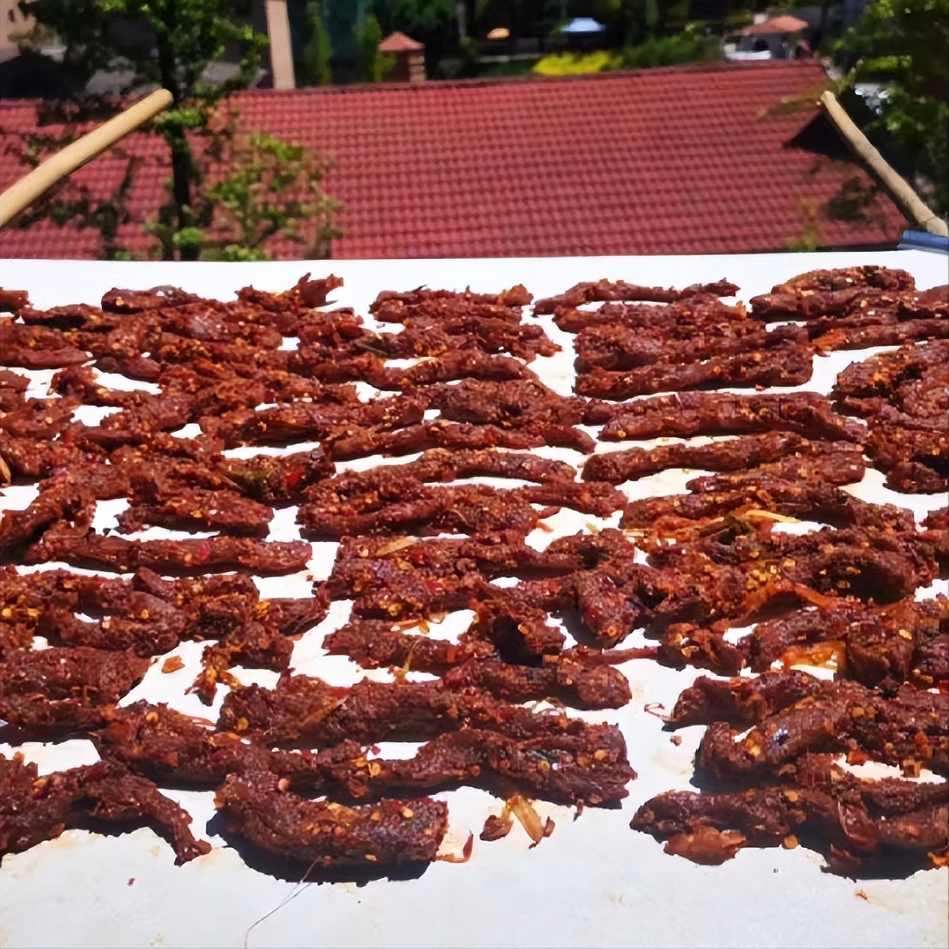 Chongqing woman dried beef jerky in high temperature, netizens were worried that it would stink