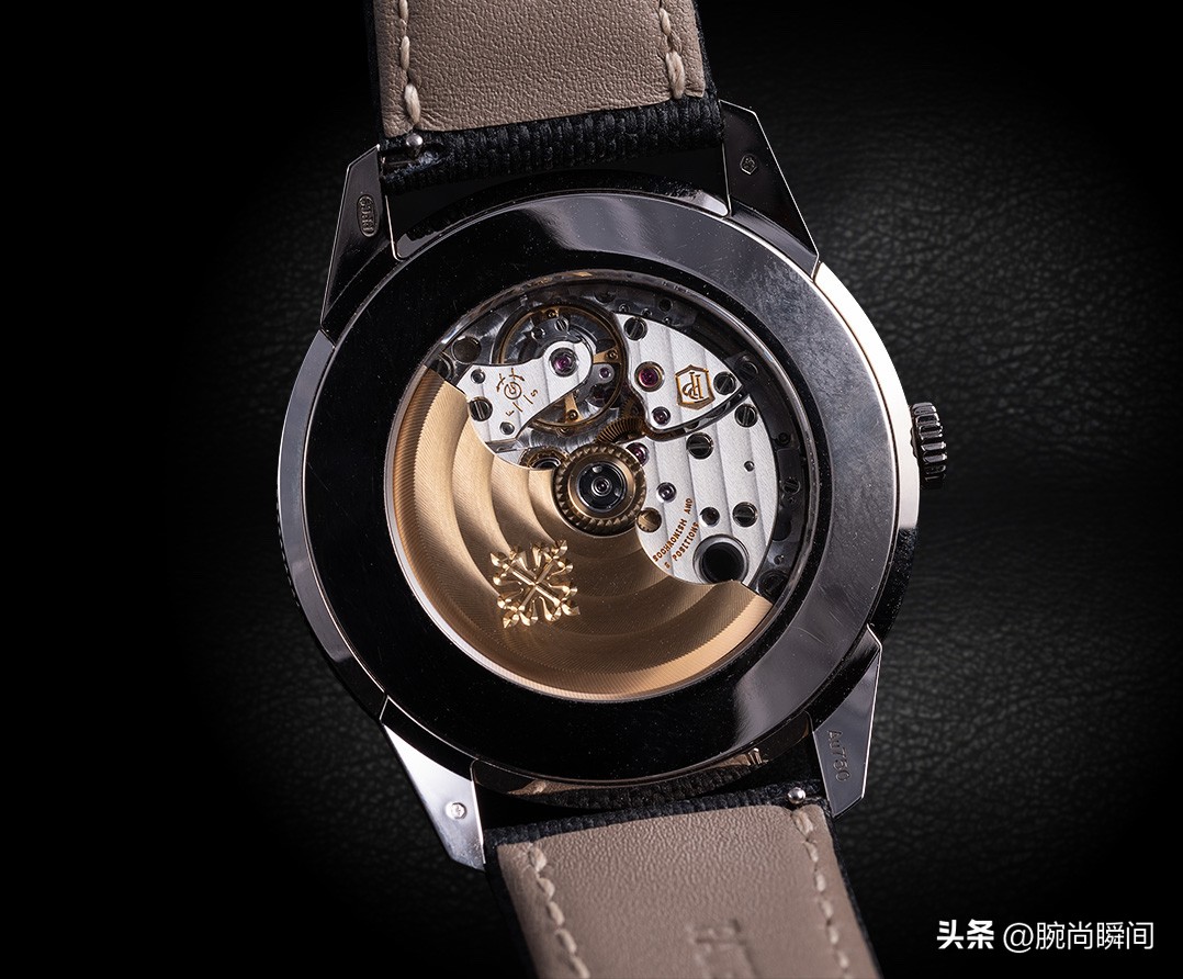 Review: The New Patek Philippe Calatrava Ref 5226G-001 - iNEWS
