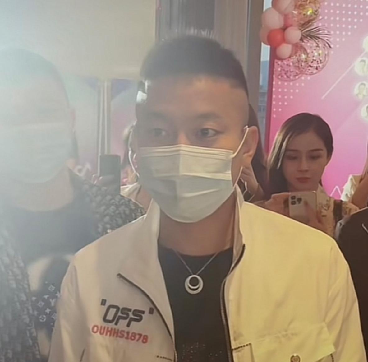 Shengzi: Self-proclaimed No. 1 Internet celebrity, inciting fans to ...